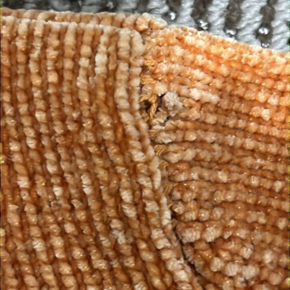 Tommy Bahama Soft Knit Long Sleeve Crewneck Sweater Kids - Picture 10 of 10